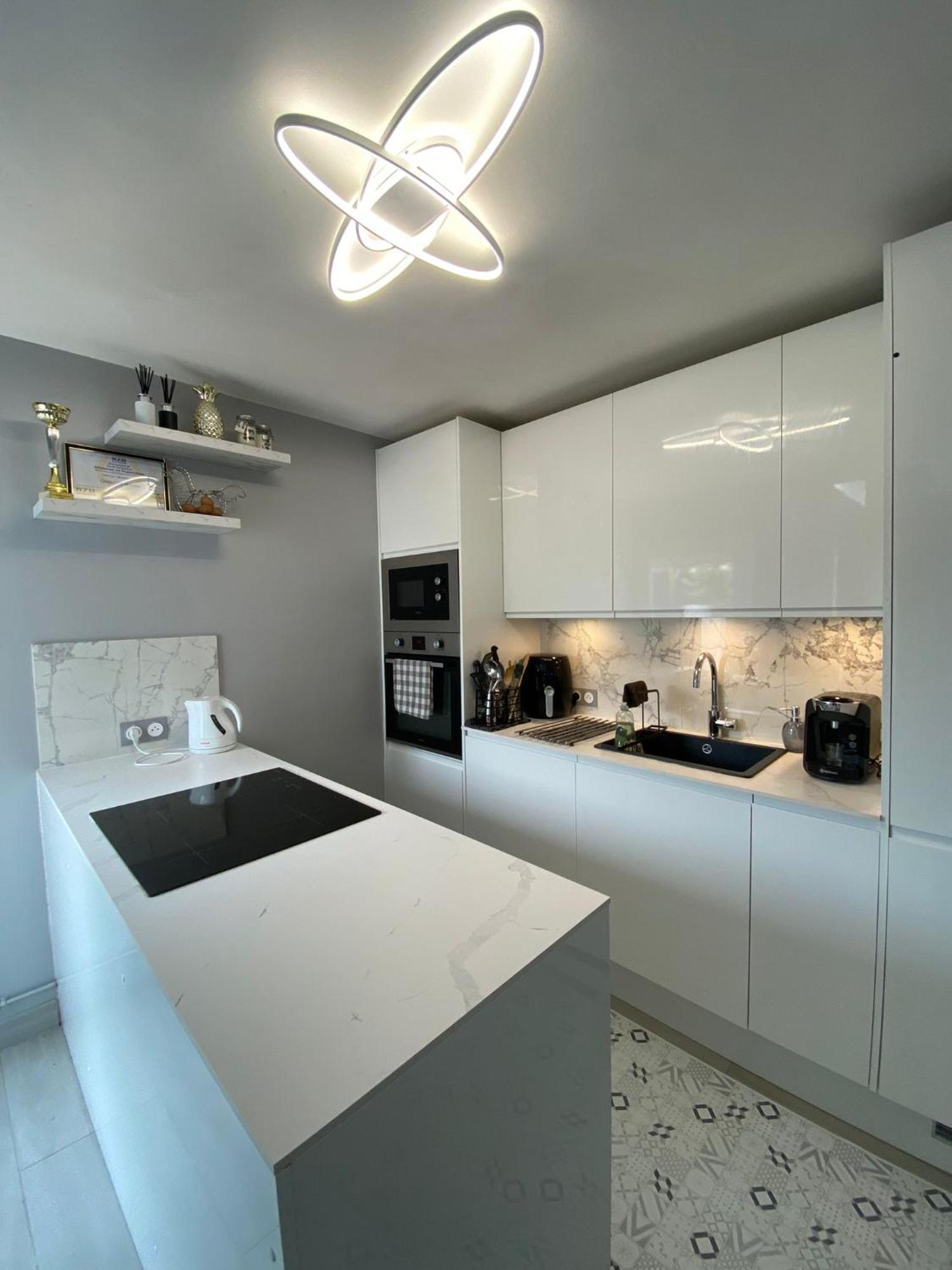 Privee Chez Maison Magnifique A 20 Min Cdg Homestay Sevran